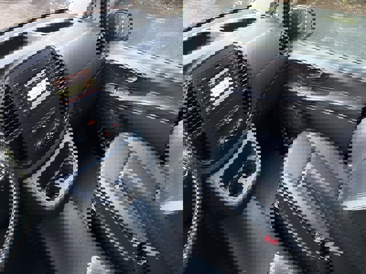 Used 2018 Mercedes-Benz Metris Passenger image 24