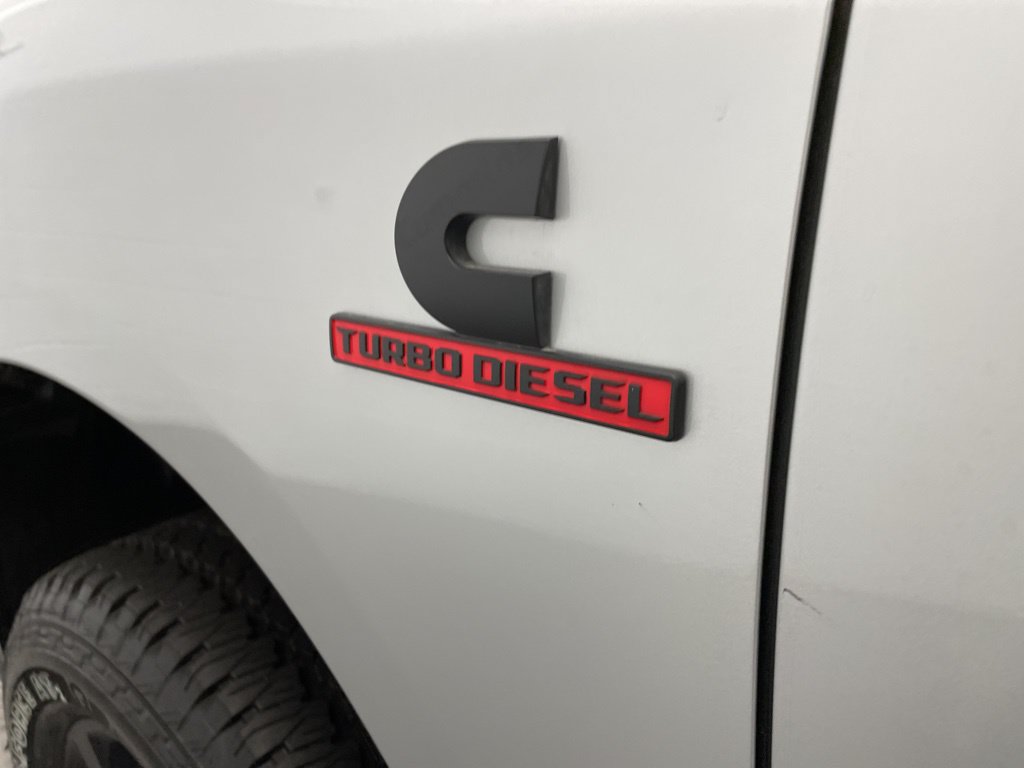 New 2026 RAM 2500 Laramie AWD/4WD image 13
