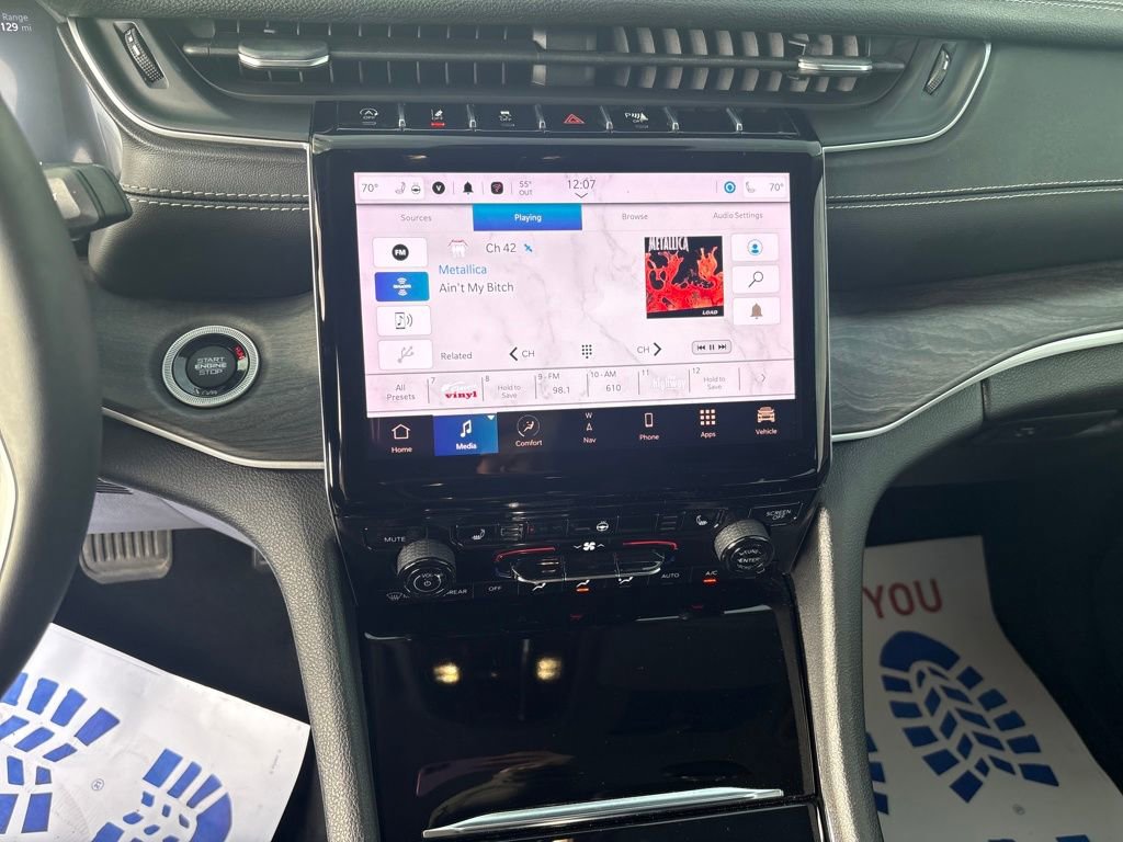 Certified 2023 Jeep Grand Cherokee Limited w/ Black Appearance Package image 20