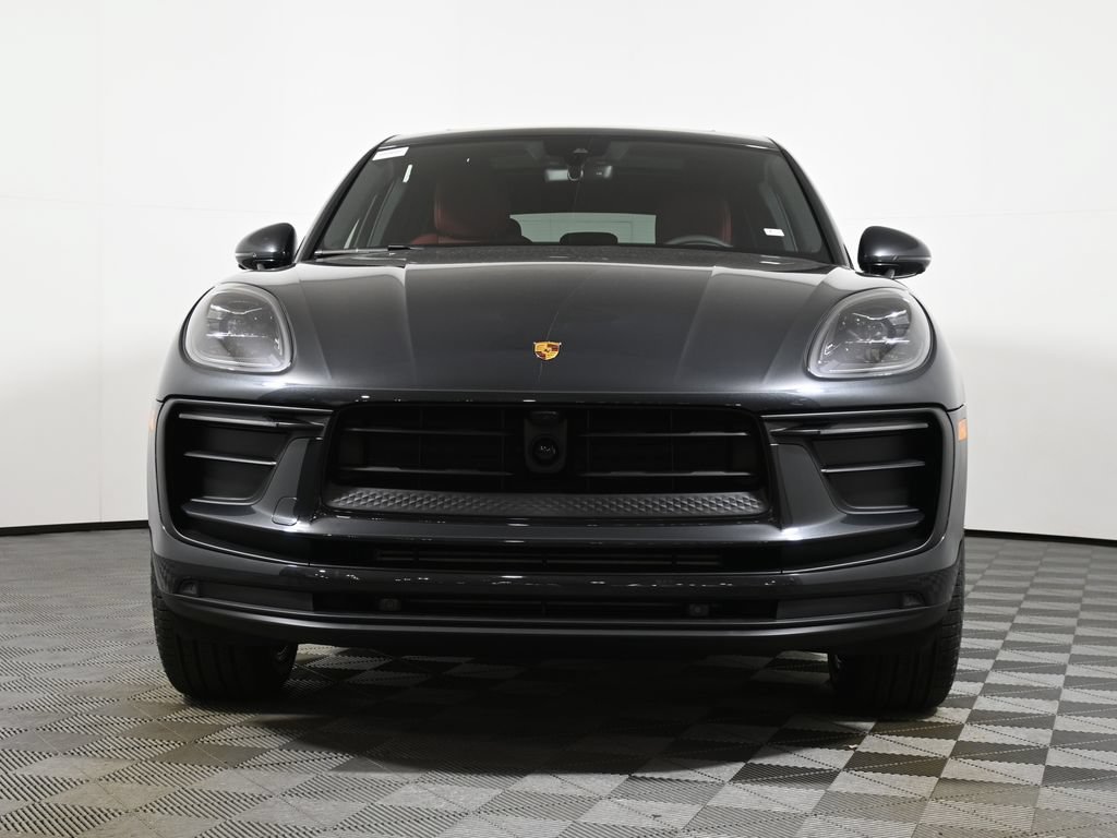 Used 2026 Porsche Macan AWD/4WD image 10