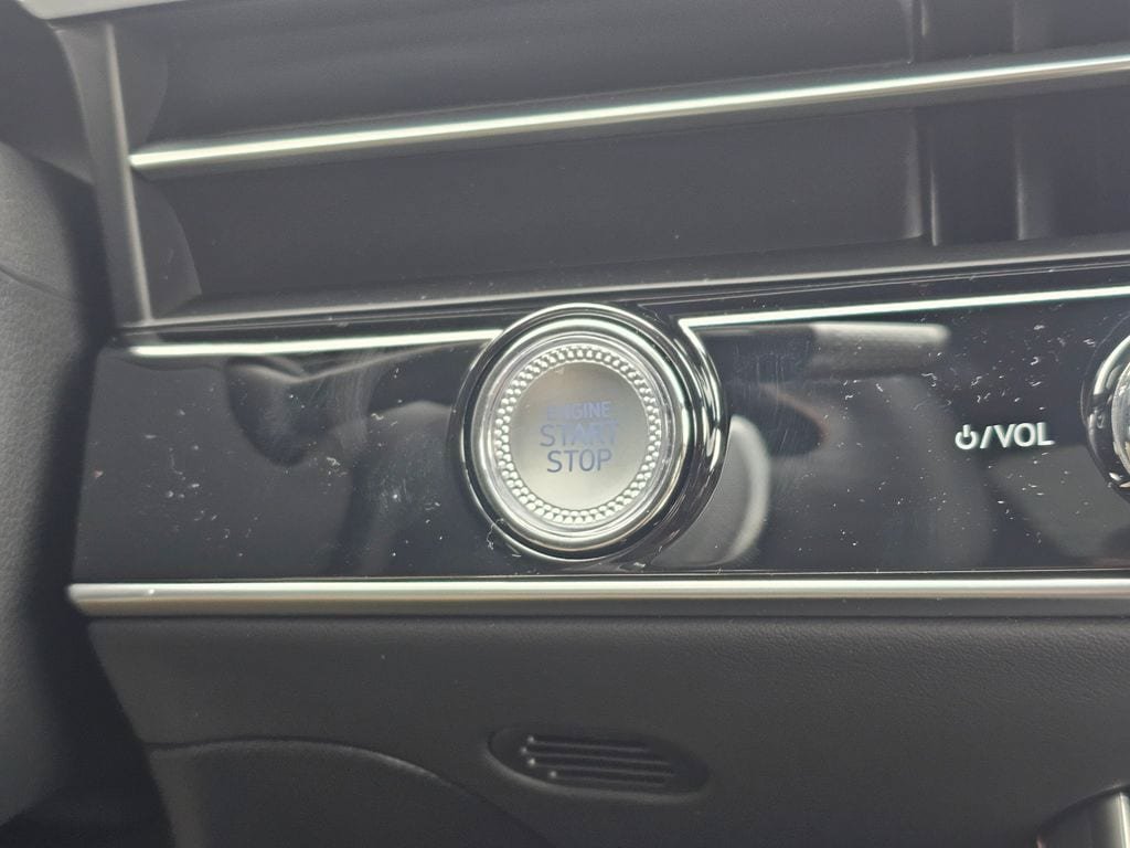 New 2026 Genesis GV70 2.5T Sport Prestige AWD/4WD image 17