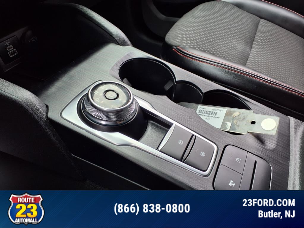 Certified 2024 Ford Escape ST-Line image 17