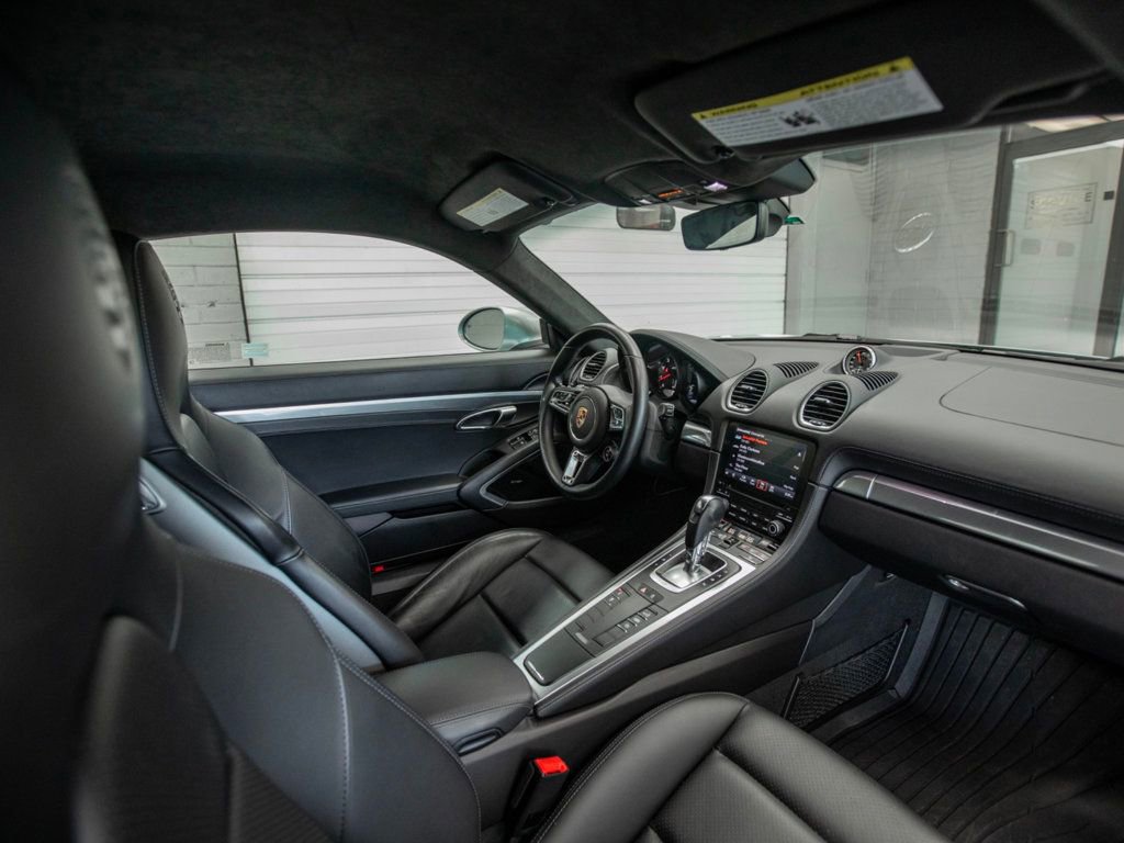 Used 2021 Porsche 718 Cayman GTS RWD image 15