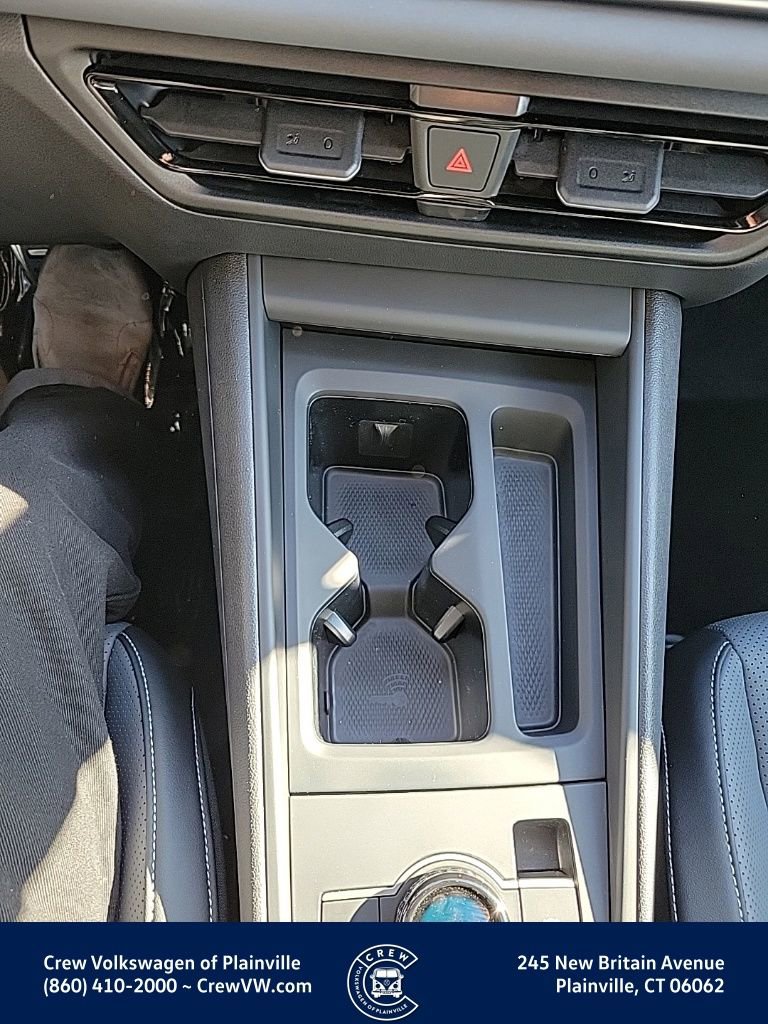 New 2026 Volkswagen Tiguan SE R-Line image 8