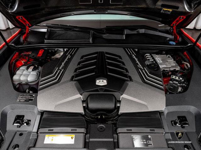 Used 2024 Lamborghini Urus S AWD/4WD image 4