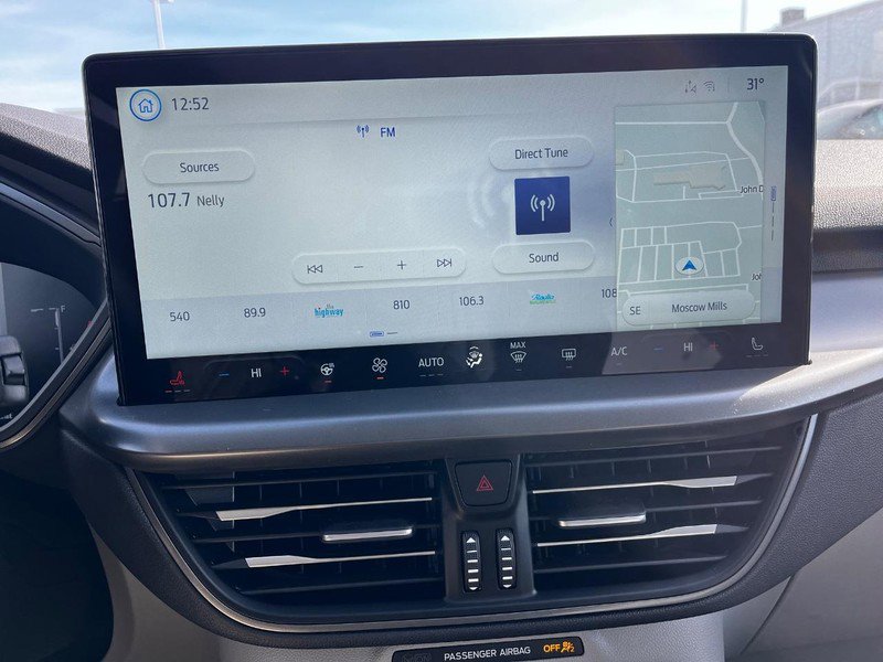 New 2025 Ford Escape SE image 14