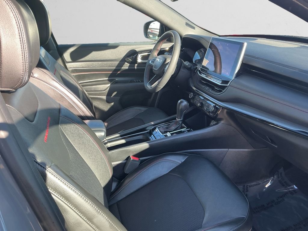 Used 2023 Jeep Compass Trailhawk image 15