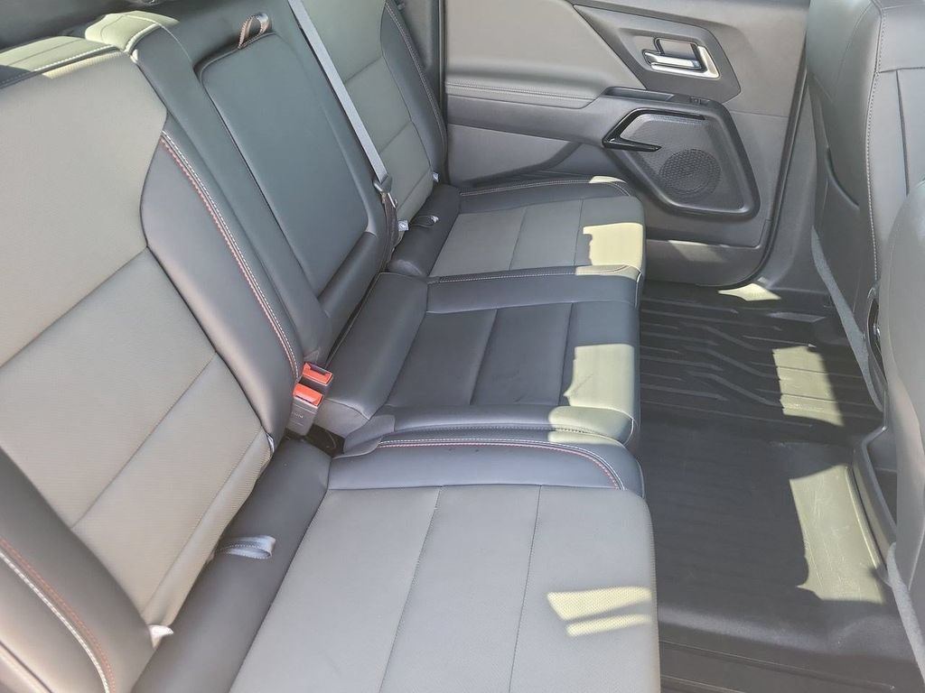 Used 2026 Chevrolet Silverado EV Trail Boss w/ LPO, Gameday Tailgate Package AWD/4WD image 33