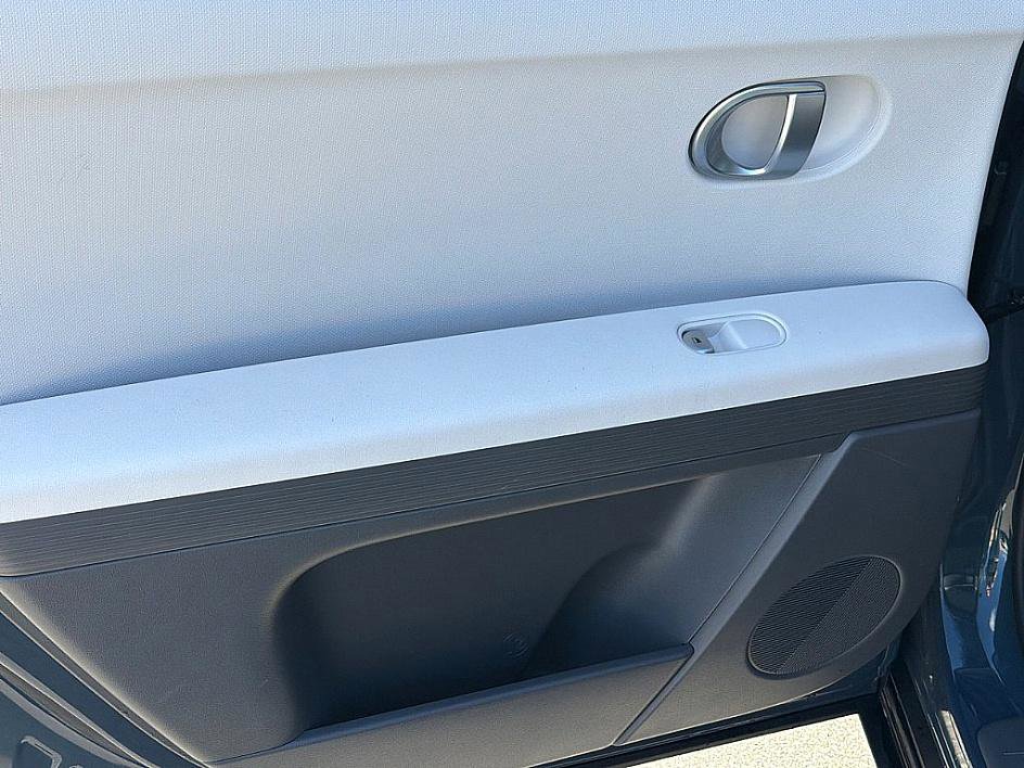 Used 2023 Hyundai Ioniq 5 SE image 8