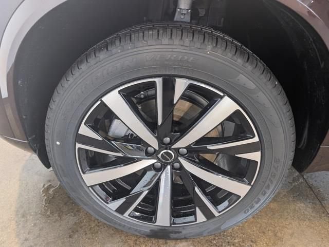 New 2026 Volvo XC90 B5 Core AWD/4WD image 7
