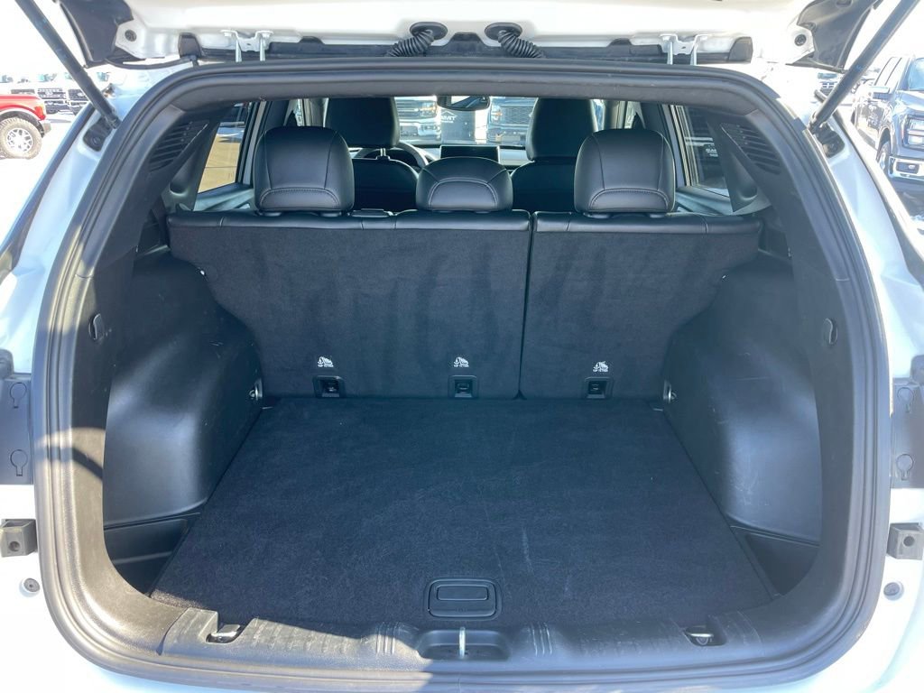 Used 2024 Jeep Compass Latitude image 29