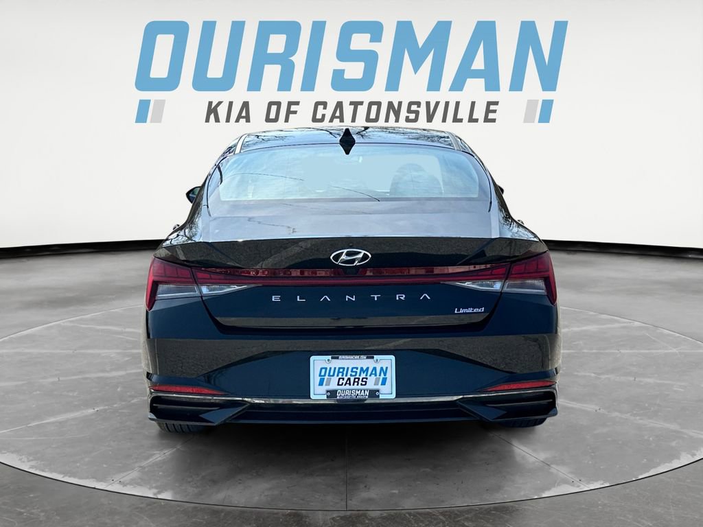Used 2023 Hyundai Elantra Limited image 5