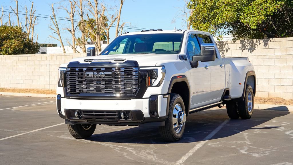 New 2026 GMC Sierra 3500 Denali Ultimate image 2