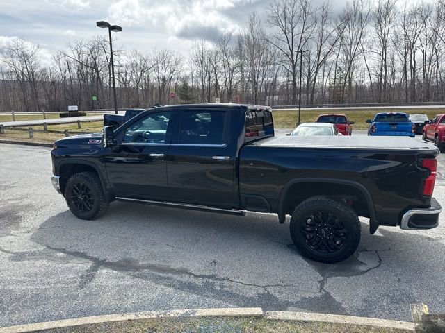Used 2025 Chevrolet Silverado 2500 LTZ w/ LTZ Premium Package image 32