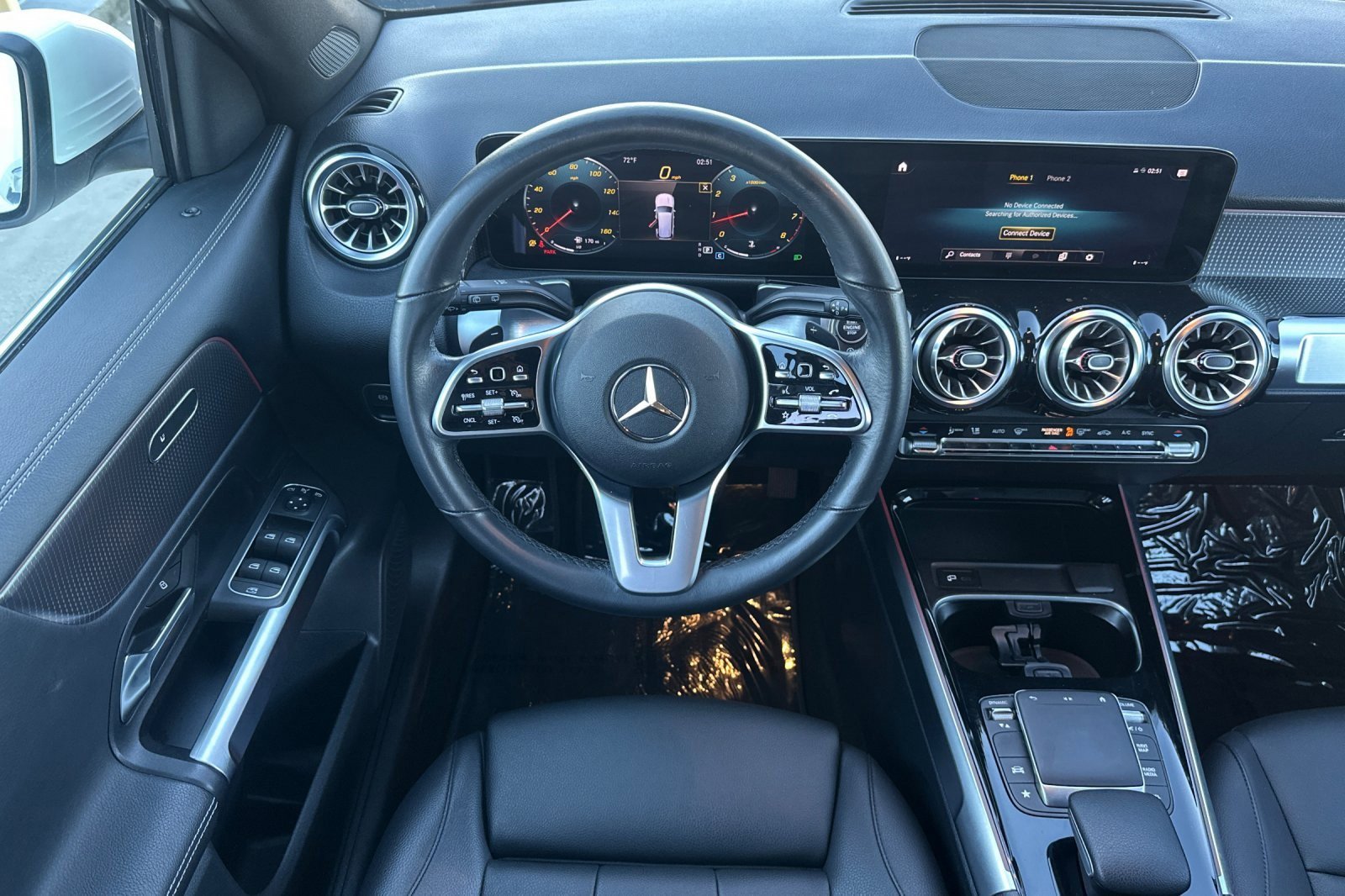 Used 2022 Mercedes-Benz GLB 250 4MATIC image 13