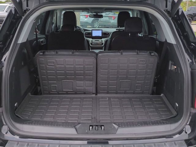 Certified 2023 Ford Explorer XLT w/ Equipment Group 202A RWD image 13