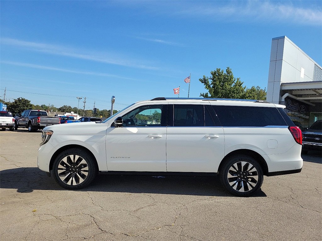 New 2025 Ford Expedition Max Platinum image 3