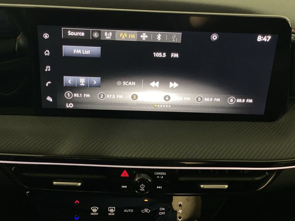 Used 2025 Nissan Kicks SR FWD image 18