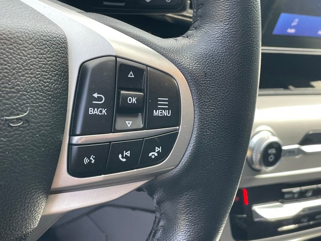Used 2022 Ford Explorer XLT image 32