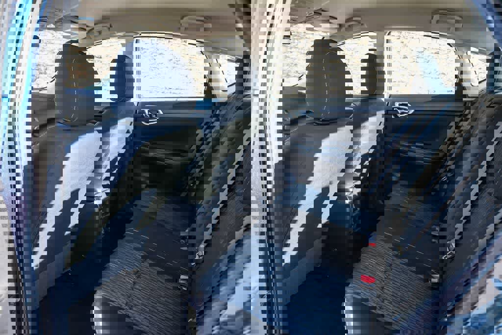 Used 2016 Nissan Sentra SV image 18