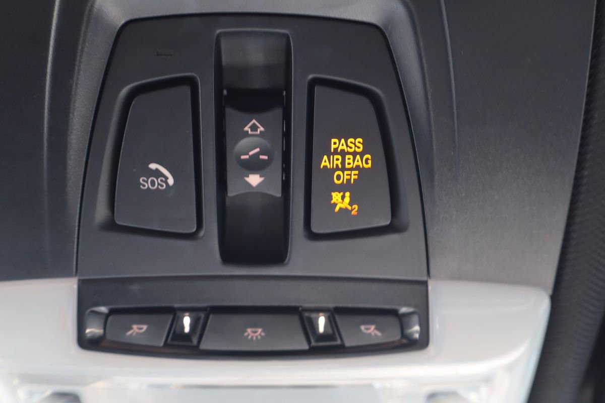 Used 2018 BMW X6 xDrive50i AWD/4WD image 26