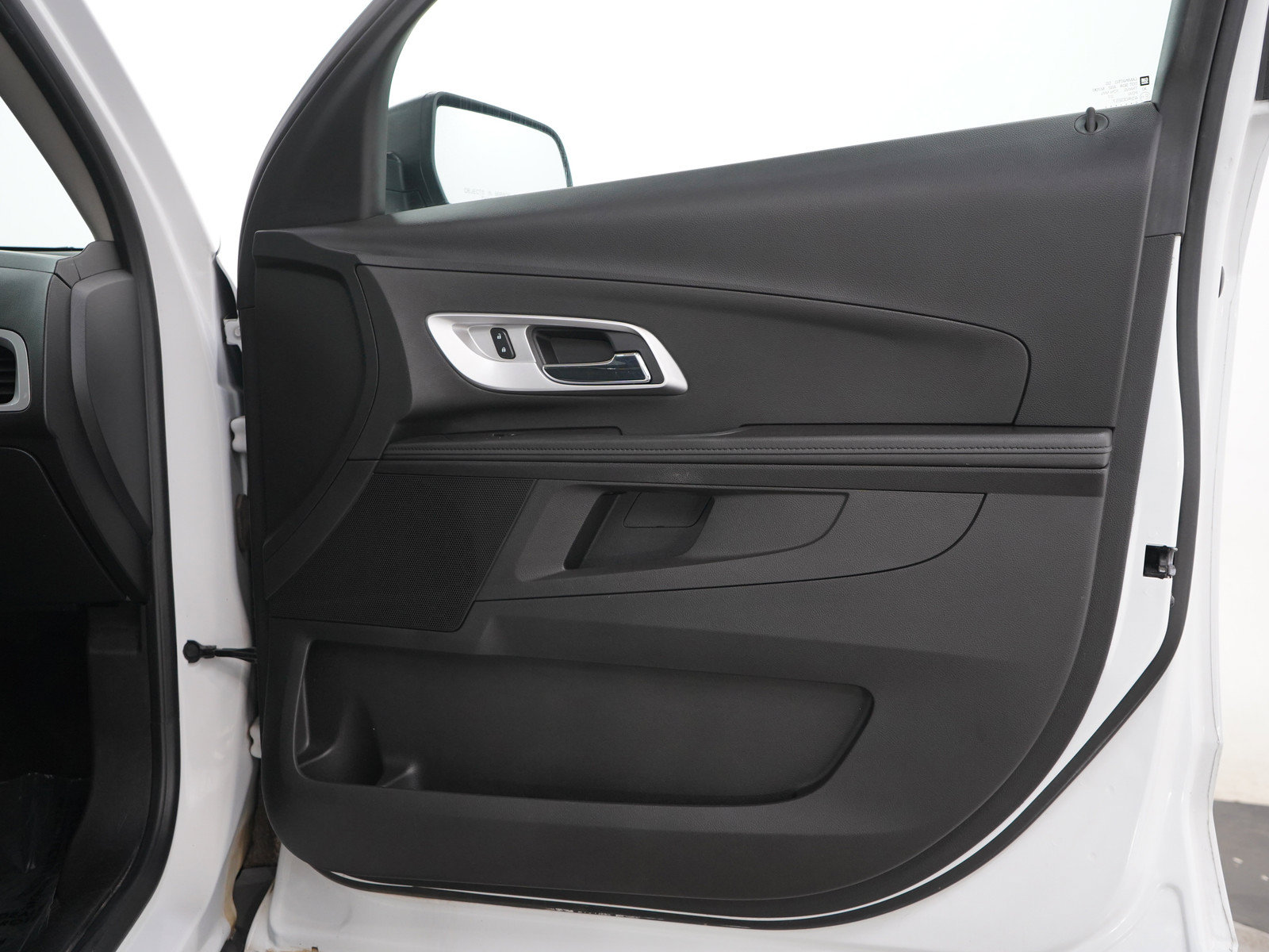 Used 2015 Chevrolet Equinox LS FWD image 9