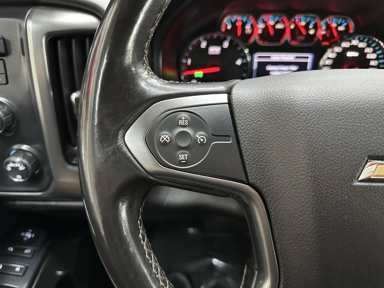 Used 2018 Chevrolet Silverado 3500 LT AWD/4WD image 21