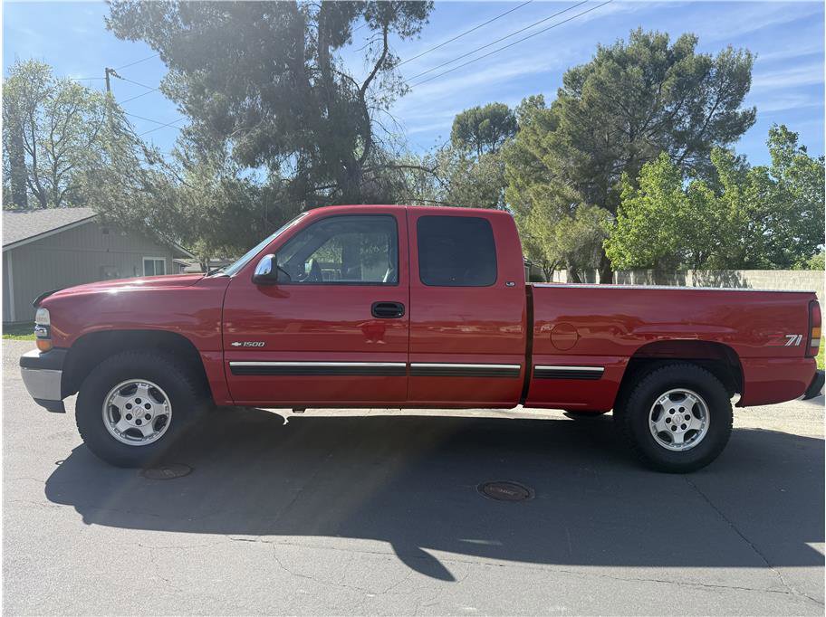 Used 1999 Chevrolet Silverado 1500 LS w/ Off-Road Chassis Pkg AWD/4WD image 4