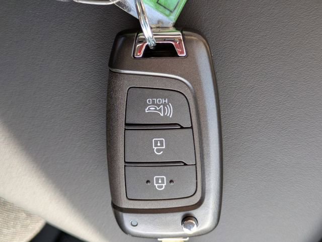 New 2026 Hyundai Venue SE FWD image 30