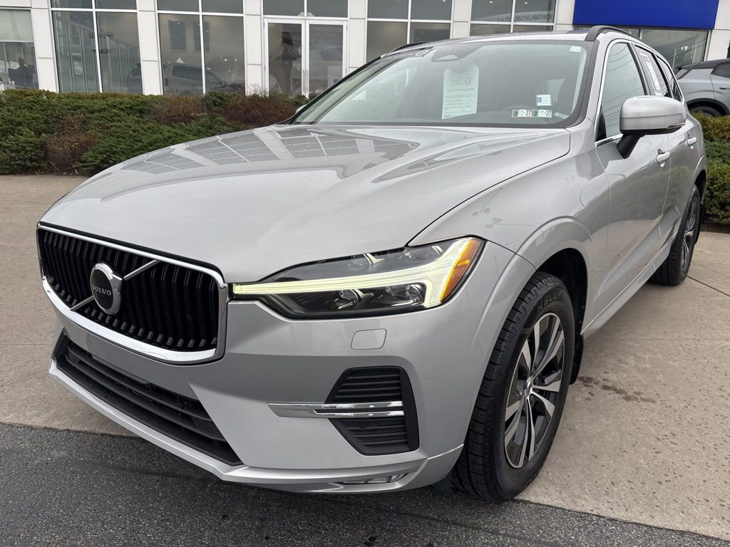 Certified 2023 Volvo XC60 B5 Core w/ Climate Package AWD/4WD image 2