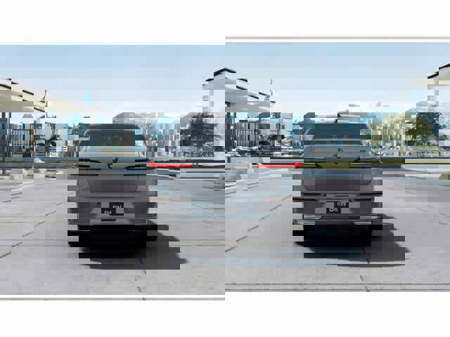 Used 2025 BMW i7 eDrive50 image 5