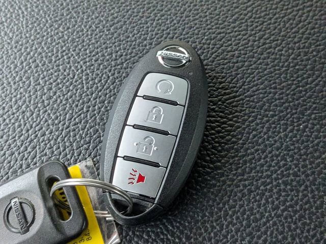 Used 2021 Nissan Titan PRO-4X AWD/4WD image 26