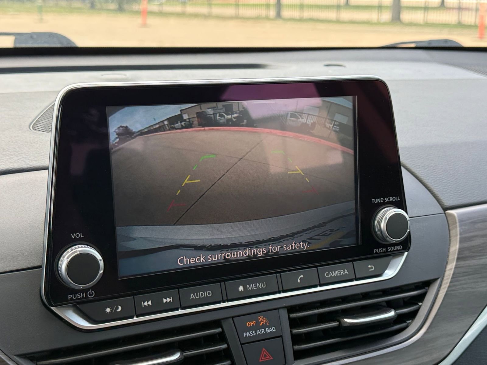 Used 2025 Nissan Altima 2.5 SV FWD image 24