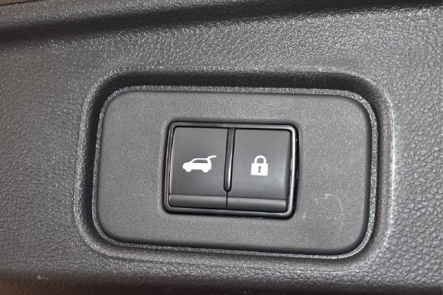 Used 2026 Nissan Pathfinder SV AWD/4WD image 16