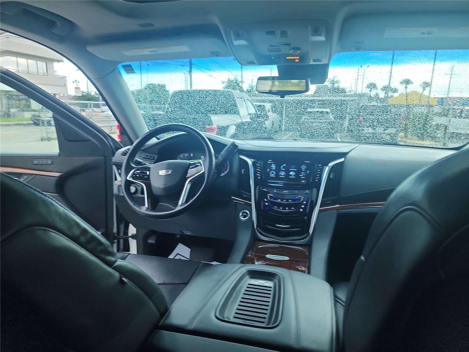 Used 2019 Cadillac Escalade ESV Luxury RWD image 27