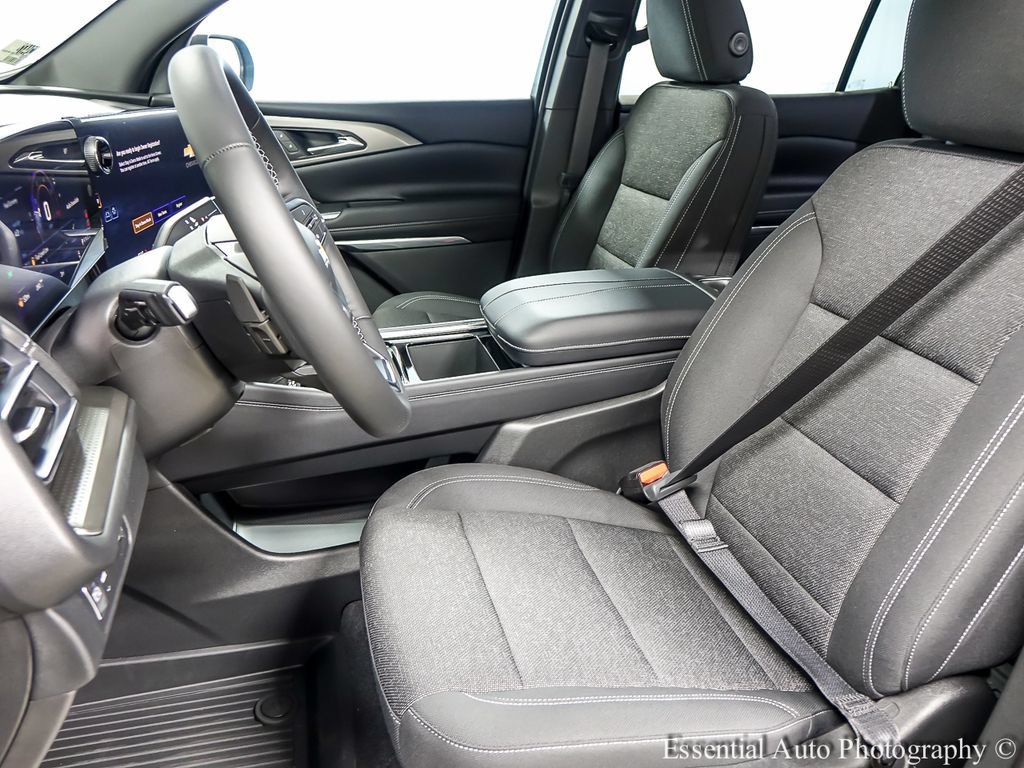 New 2026 Chevrolet Traverse LT w/ LPO, Floor Liner Package AWD/4WD image 9