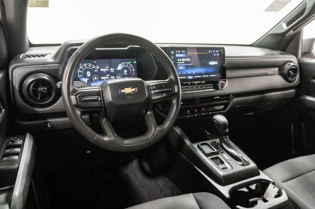 Used 2024 Chevrolet Colorado W/T image 6