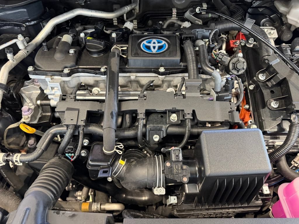 Used 2023 Toyota Corolla LE w/ Carpet Mat Package (TMS) FWD image 31