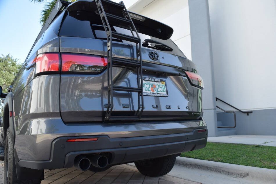 Used 2025 Toyota Sequoia TRD Pro AWD/4WD image 18