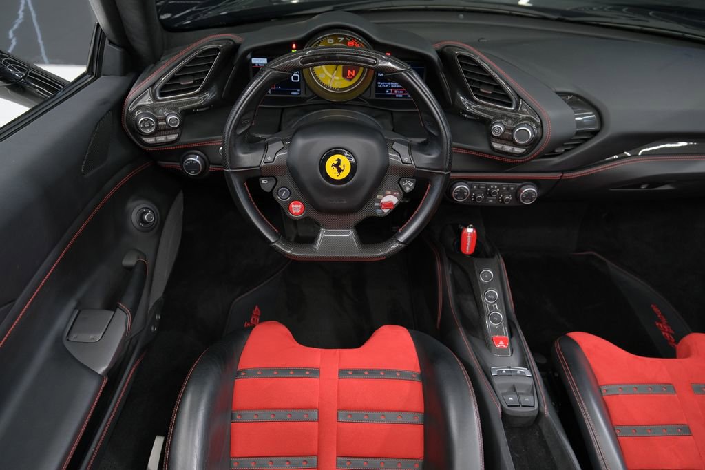 Used 2019 Ferrari 488 Spider image 47