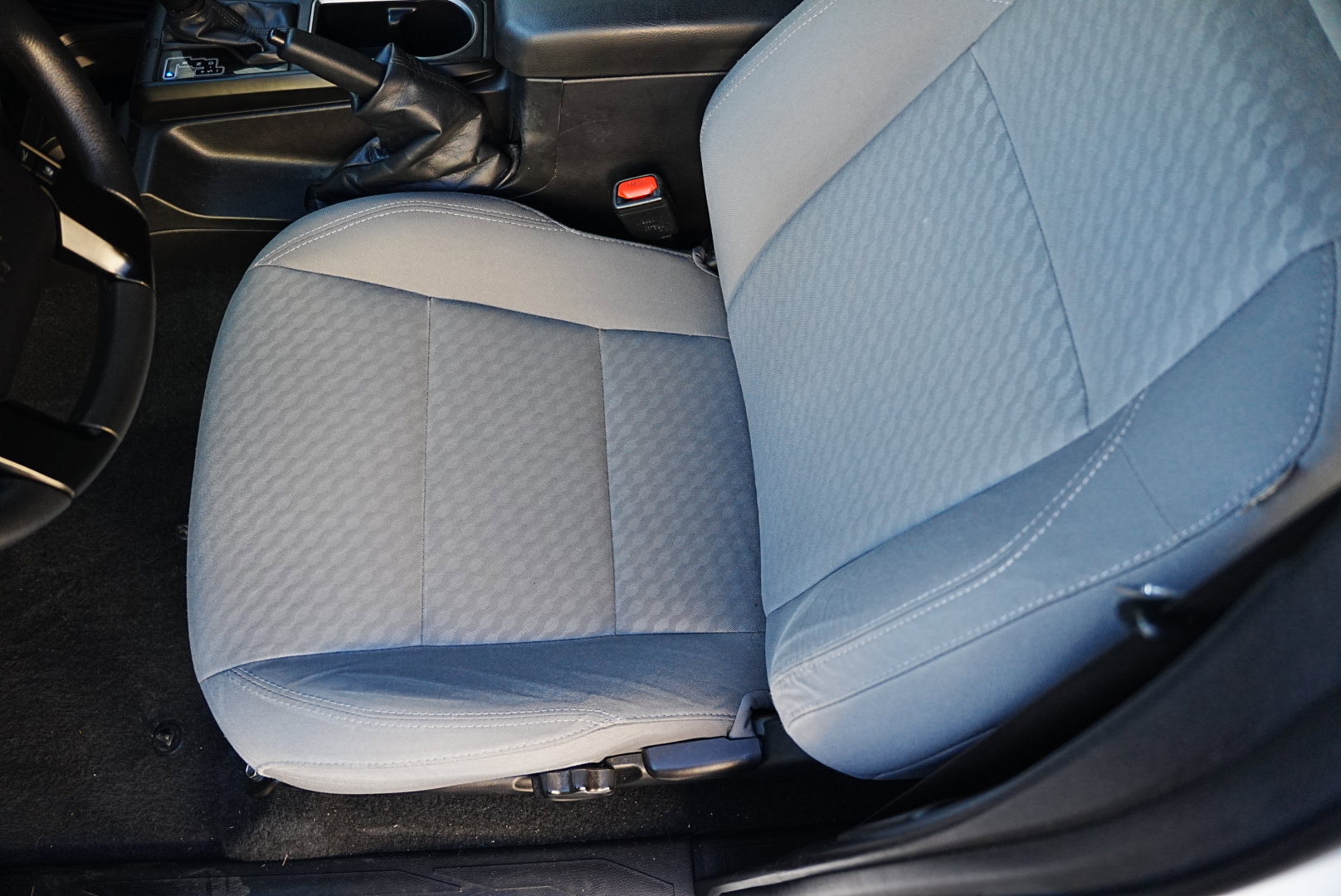 Used 2022 Toyota Tacoma SR image 9