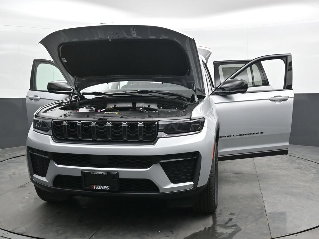 New 2026 Jeep Grand Cherokee Altitude AWD/4WD image 54