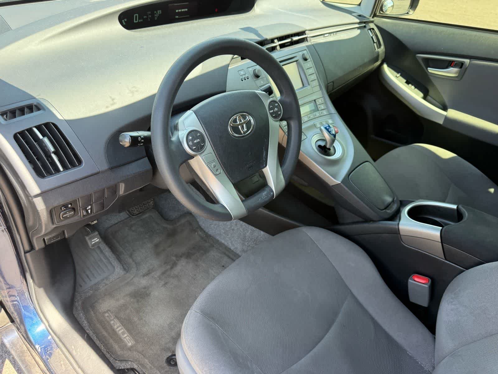 Used 2015 Toyota Prius Two FWD image 15