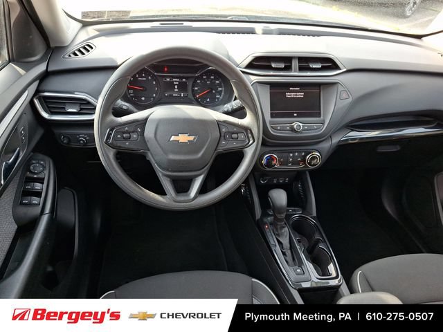 Used 2023 Chevrolet TrailBlazer LT FWD image 14