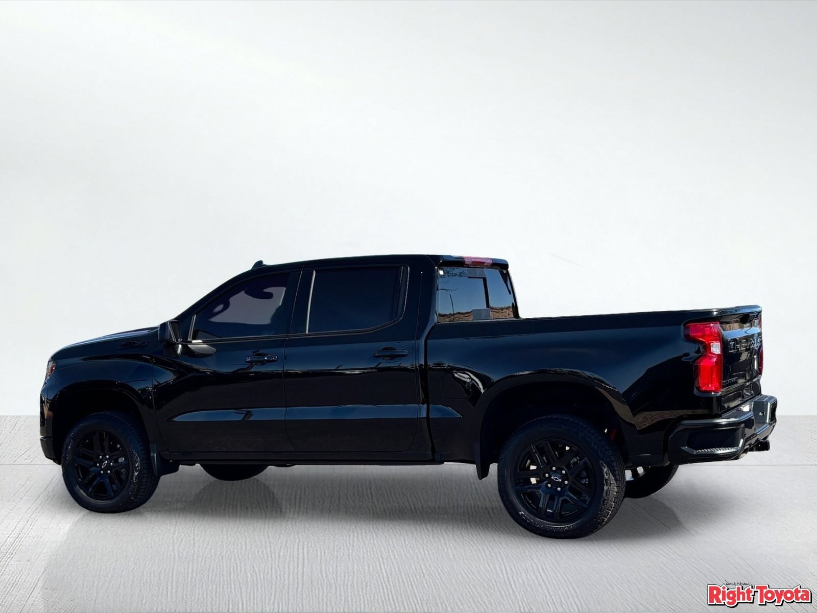 Used 2026 Chevrolet Silverado 1500 LT Trail Boss w/ LT Trail Boss Premium Package AWD/4WD image 4