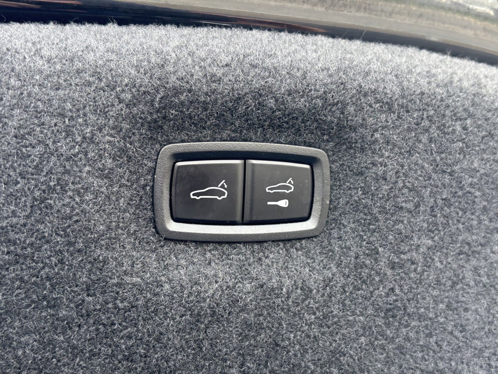 Used 2022 Audi e-tron GT Premium Plus image 22