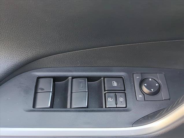 Used 2021 Toyota RAV4 XSE w/ XSE Grade Weather Package AWD/4WD image 10
