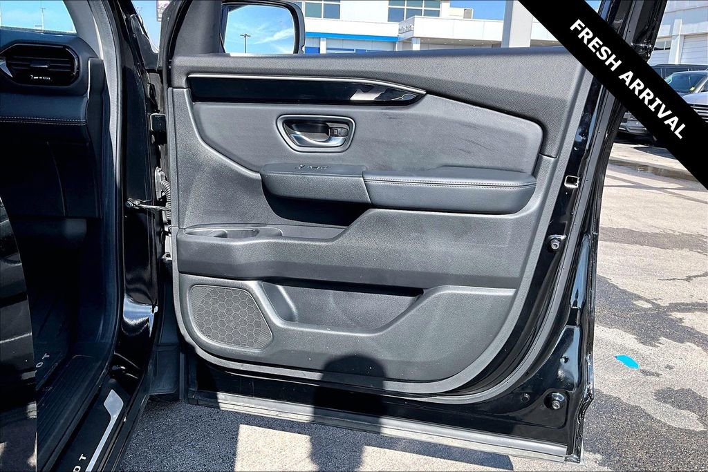 Used 2025 Honda Pilot EX-L image 27