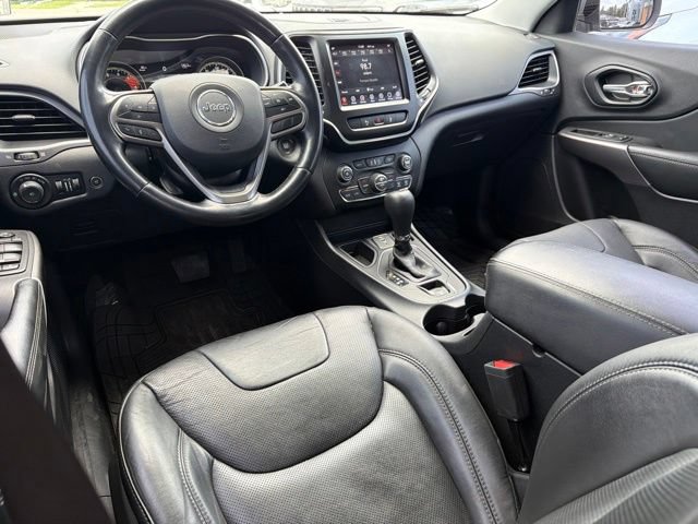 Used 2021 Jeep Cherokee Latitude Lux w/ Comfort/Convenience Group FWD image 19