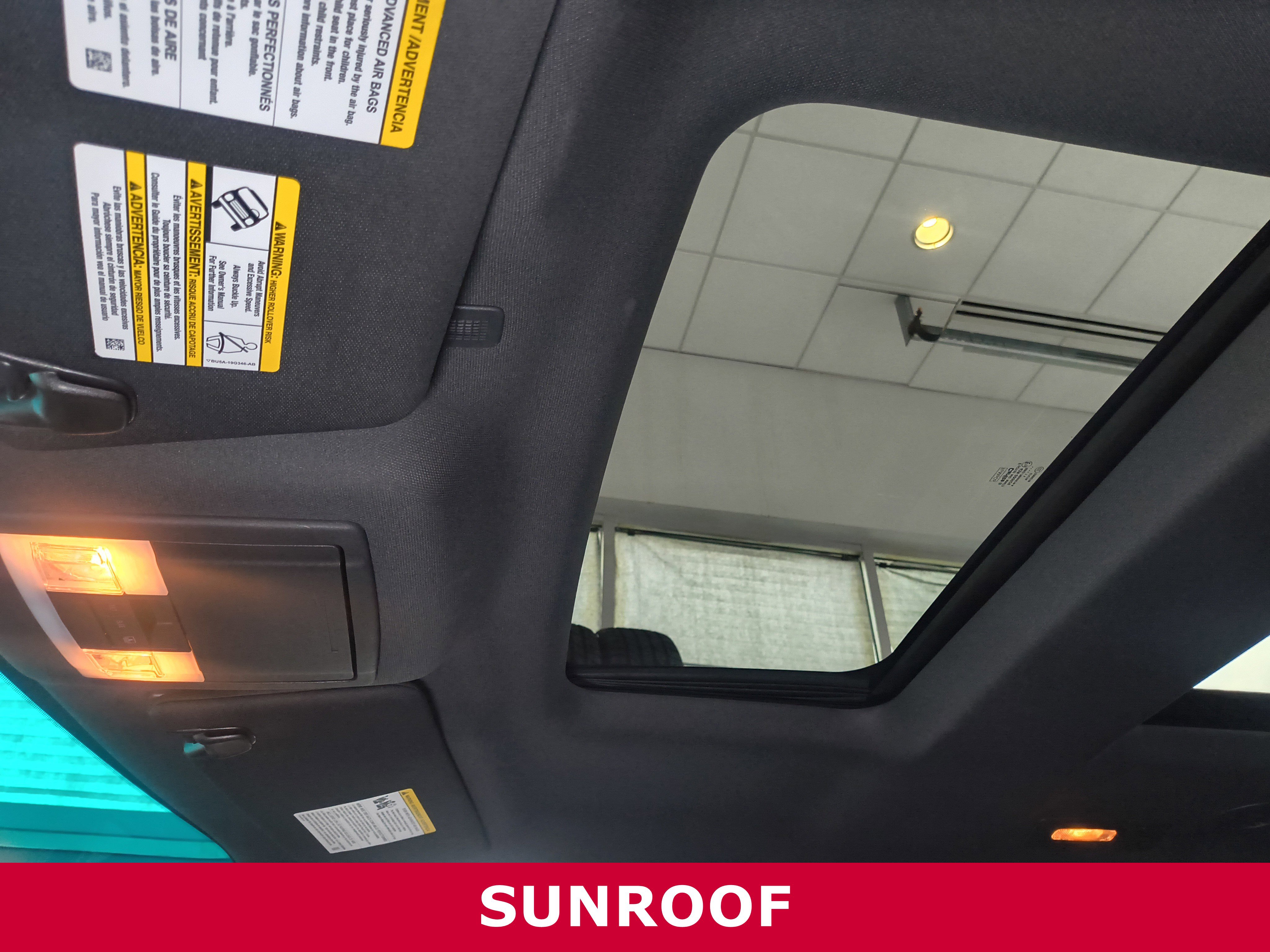 Used 2015 Ford Explorer XLT w/ Equipment Group 202B image 22